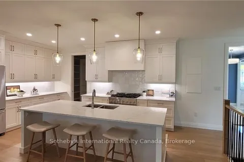 35 SANDCASTLE Cres, Amherstburg, ON N9V 4A6