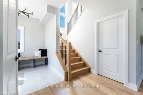 523 FAIRWAY Rd, Woodstock, ON N4T 0K8