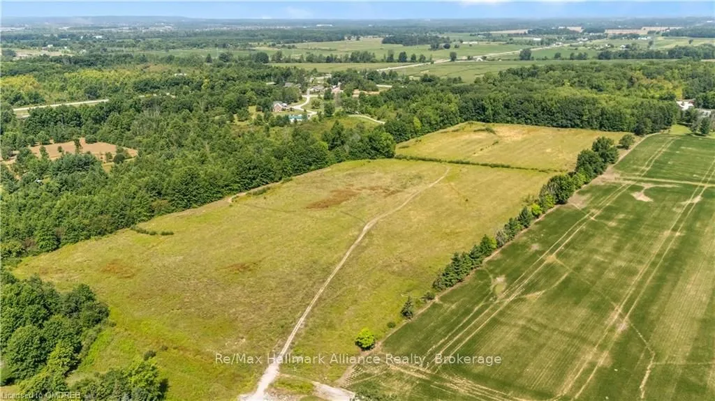 826 LYONS CREEK, Welland, ON L3B 5N4