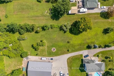 826 LYONS CREEK, Welland, ON L3B 5N4