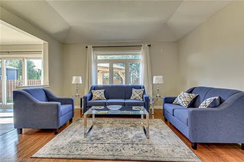 123 COULAS Cres, ON N0E 1Y0