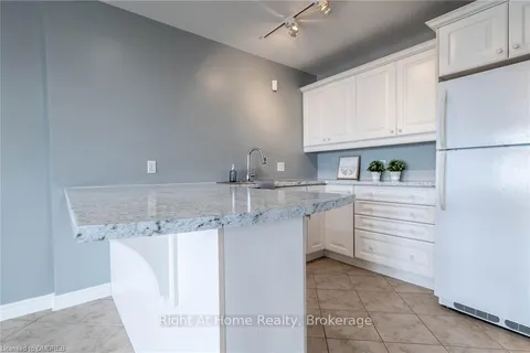 54 PROMENADE Way, Fort Erie, ON L0S 1B0