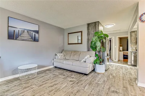 17B LINGWOOD Dr, ON N0E 1Y0