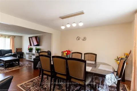 48 ROCHELLE Dr, Guelph, ON N1K 1L2