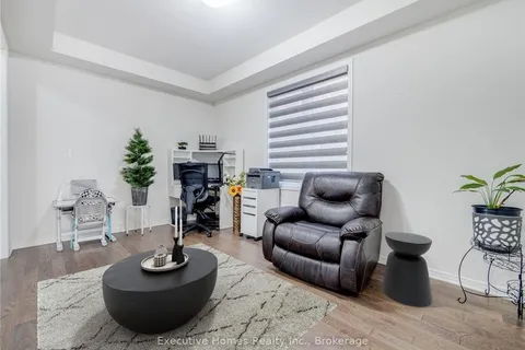 26 LILLIAN Way, ON N3W 2G9