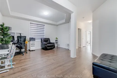 26 LILLIAN Way, ON N3W 2G9