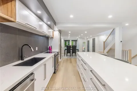 97 EDGEWATER Dr, Hamilton, ON L8E 4Z2