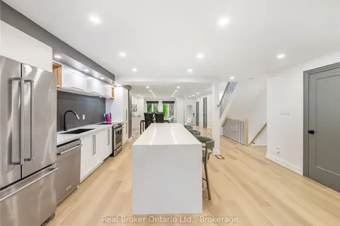 97 EDGEWATER Dr, Hamilton, ON L8E 4Z2