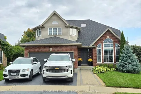 520 PINE HOLLOW Crt, Kitchener, ON N2R 1T3