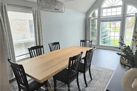 520 PINE HOLLOW Crt, Kitchener, ON N2R 1T3