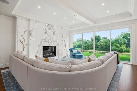 24 KERR SHAVER Terr, ON N3T 6H8