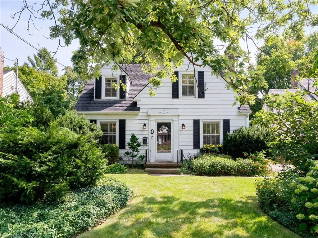 4 ST ANDREWS Ave, Grimsby, ON L3M 3R8