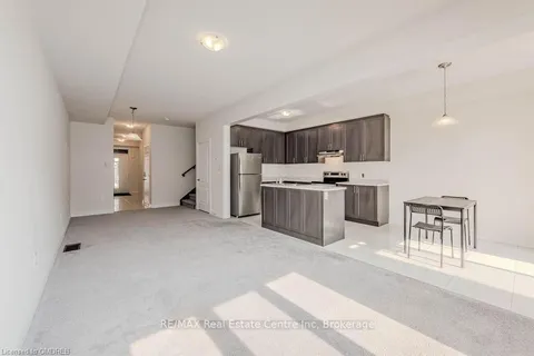 166 DEERPATH Dr, Guelph, ON N1K 0E2