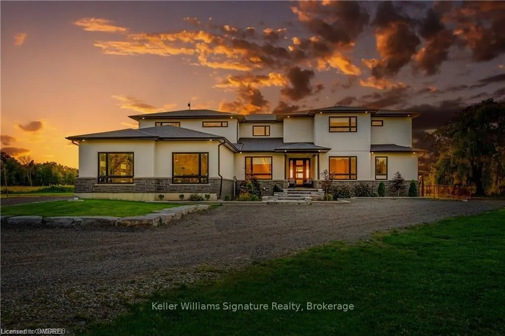 37 ELEVENTH Rd, Hamilton, ON L8J 3N2