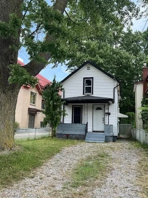 84 EMPIRE St, Welland, ON L3B 2L4