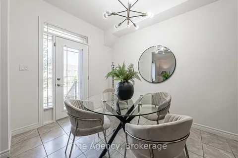 6 CHESTNUT DRIVE Dr, Grimsby, ON L3M 0C4