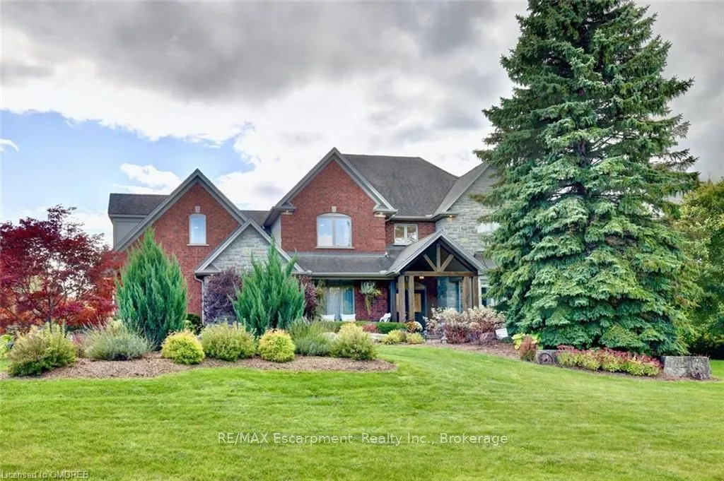 48 PALOMINO Dr, Hamilton, ON L0R 1H3