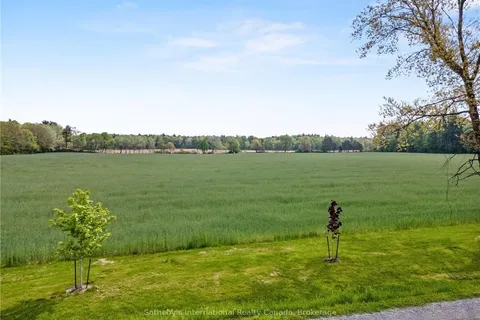 CON 6 P N/A Rd, ON N3Y 4K1