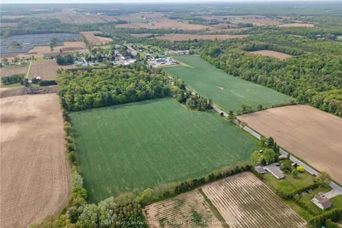 CON 6 P N/A Rd, ON N3Y 4K1