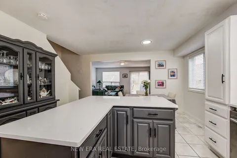 45 Critcher Ave, Cambridge, ON N1T 2C5