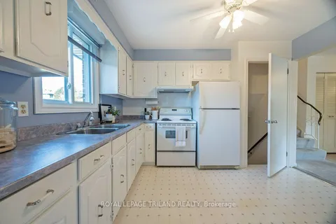 1673 Aldersbrook Rd, London, ON N6G 3B7