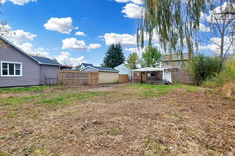 4283 Fifth Ave, Niagara Falls, ON L2E 4R2