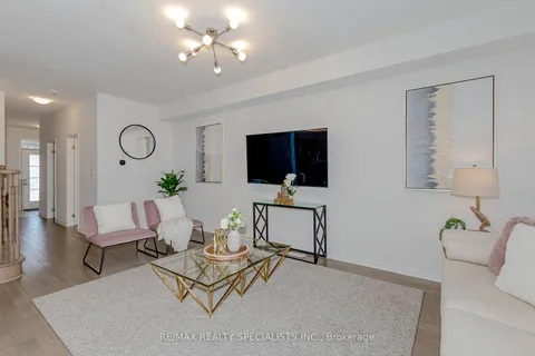 58 OAKTREE Dr, Haldimand, ON N3W 0E7