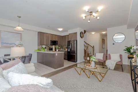 58 OAKTREE Dr, Haldimand, ON N3W 0E7