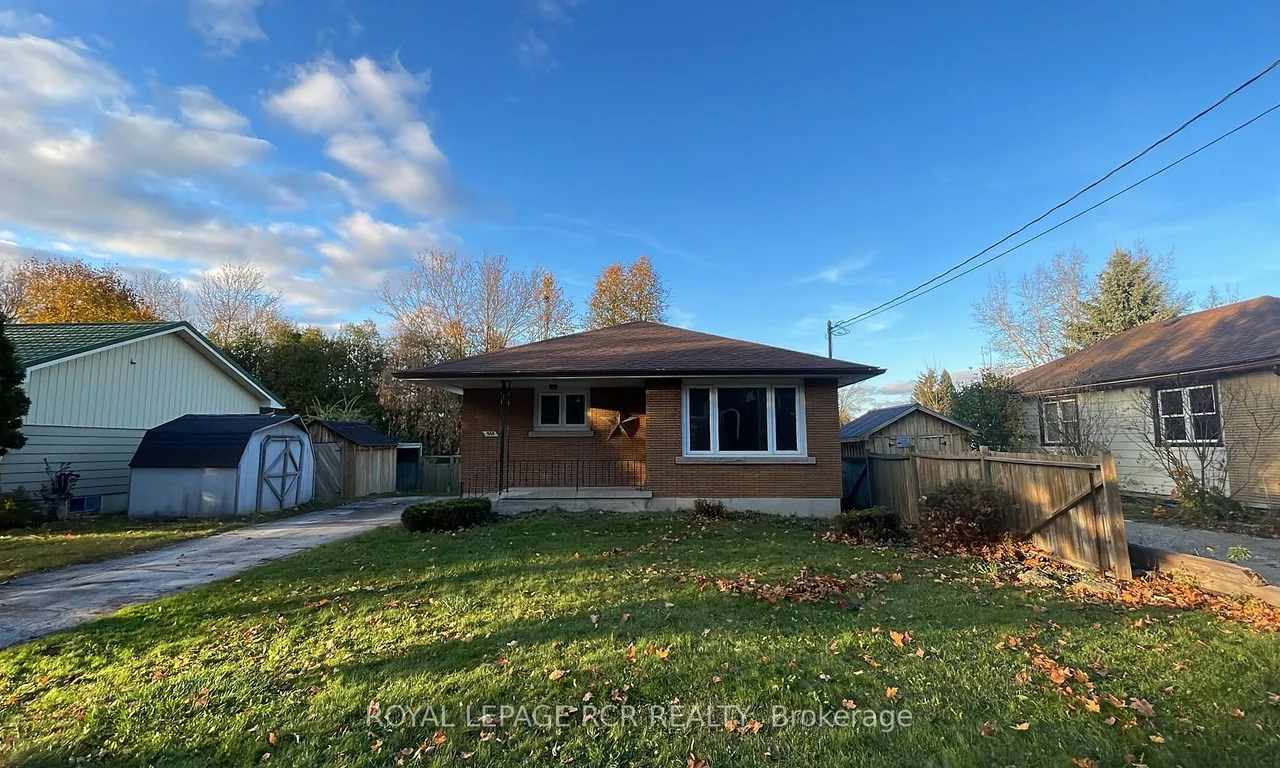 565 Waterloo St, Wellington North, ON N0G 2L3