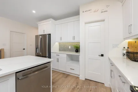38 Faith Dr, Mapleton, ON N0G 1P0