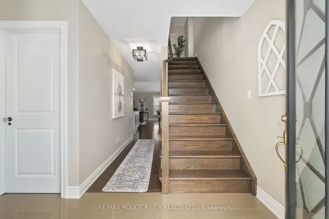 99 Greenaway Circ, Port Hope, ON L1A 0C1