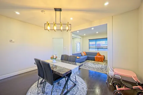 78 Martimas Ave, Hamilton, ON L8H 3N3