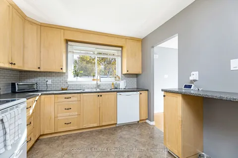 23 Ellen Cres, Erin, ON N0B 1Z0