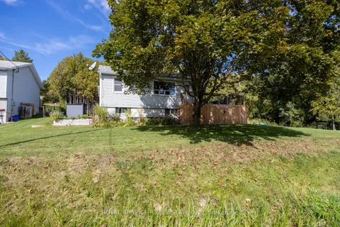 16 Hunter St, Cavan Monaghan, ON L0A 1G0