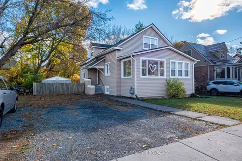 47 Toronto St, Kingston, ON K7L 4A3