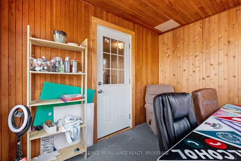 47 Toronto St, Kingston, ON K7L 4A3