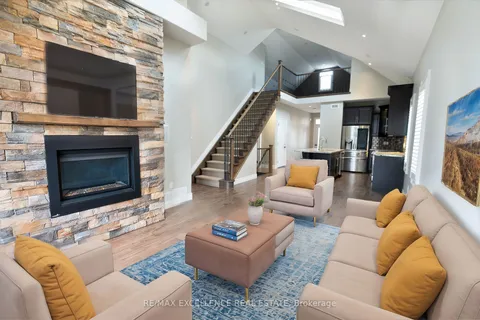 82 Wilkes St, Brantford, ON N3T 4J6