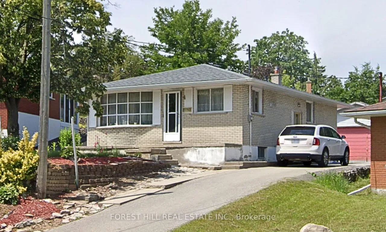 4 Hipel Ave, Cambridge, ON N3C 1W9