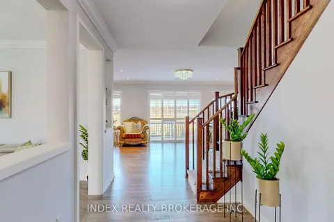 268 Crafter Cres, Hamilton, ON L8J 0J2