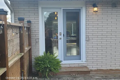 18 Dreger Ave, Kitchener, ON N2A 2A3