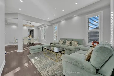 146 Whittington Dr, Hamilton, ON L9K 0H5