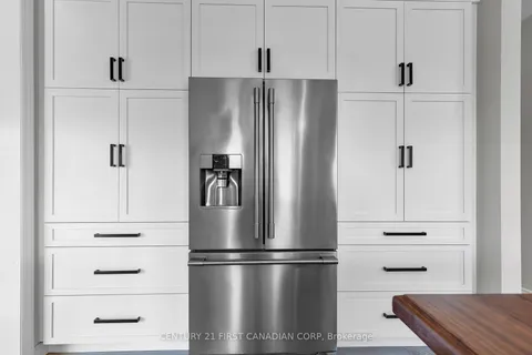 114 Old Field Lane, Central Elgin, ON N5L 0A9