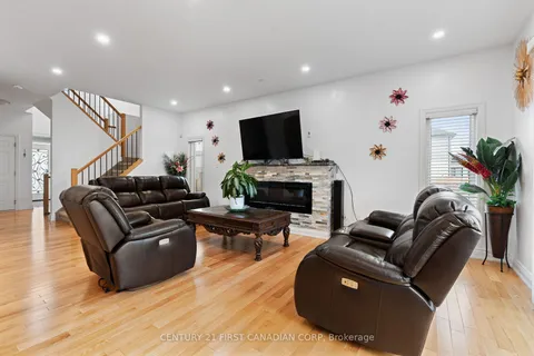 2951 Heardcreek Tr, London, ON N6G 0X8