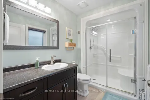 62 Postma Dr, Haldimand, ON N1A 0B2