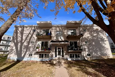 211 Queen Mary Rd, Kingston, ON K7M 2B1