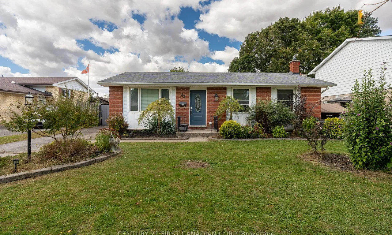 43 Tweed Cres, London, ON N5X 1Z5