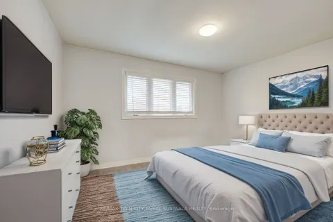 7 Rouse Ave, Cambridge, ON N1R 4M6