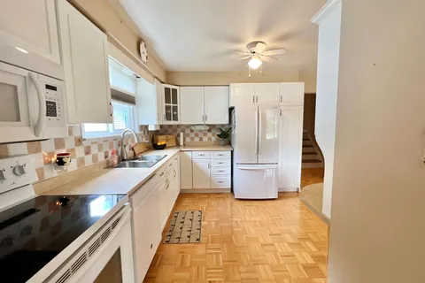 3 Alnet Dr, Belleville, ON K8P 4V7