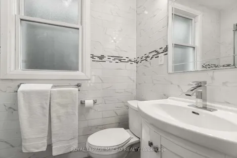 197 Wentworth St, Hamilton, ON L8N 2Z6