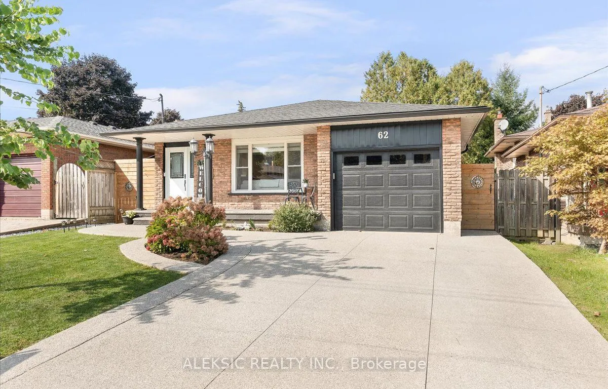 62 Greencedar Dr, Hamilton, ON L9C 6S8